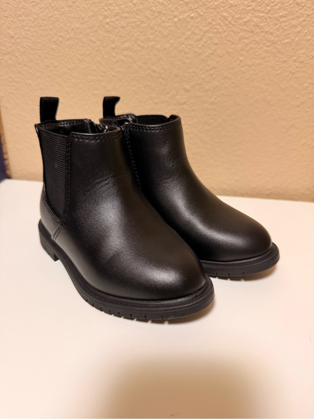 NEW Toddler Black Chelsea Boots -Cat and